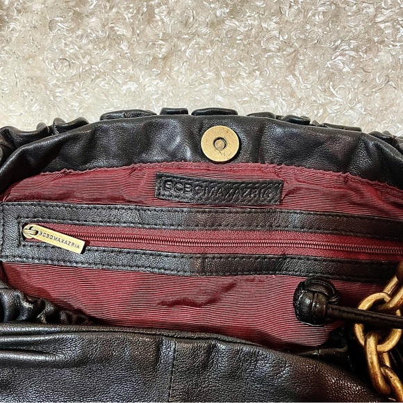 Vintage Like New BcbgMaxAzria Genuine Leather black shoulder bag pleated medium - Picture 9 of 13